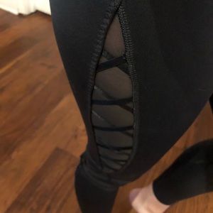 Black Knockout VS Sport leggings